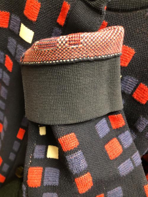 ARMANI JEANS（アルマーニジーンズ）ARMANI JEANS (アルマーニジーンズ) ニットカーディガン ネイビー×レッド サイズ:SIZE 38の古着・服飾アイテム