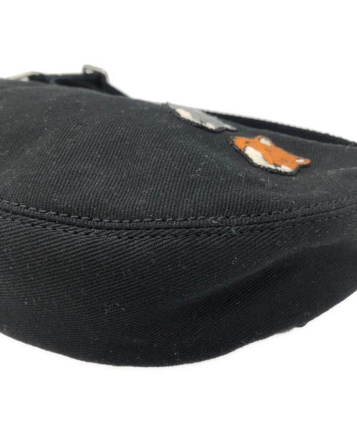 maison kitsune（メゾンキツネ）maison kitsune (メゾンキツネ) DOUBLE BOLD FOX HEAD BUMBAG ブラックの古着・服飾アイテム