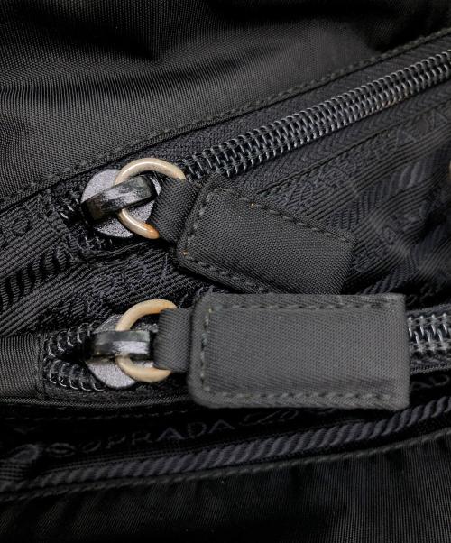 PRADA（プラダ）PRADA (プラダ) ナイロンハンドバッグ ブラックの古着・服飾アイテム