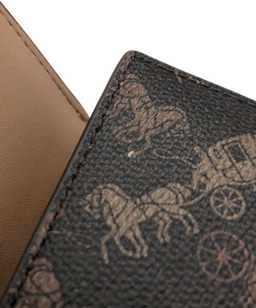 COACH（コーチ）COACH (コーチ) エッセンシャルミニトライフォールドウォレット・ホースアンドキャリッジプリント ブラウンの古着・服飾アイテム
