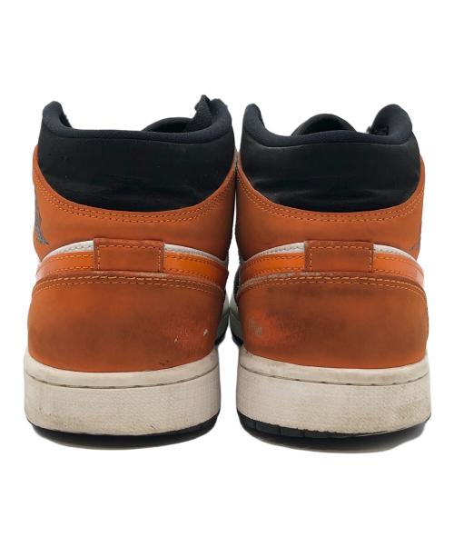 NIKE（ナイキ）NIKE (ナイキ) AIR JORDAN 1 MID（エアジョーダン1 ミッド） オレンジ×ブラック サイズ:SIZE 25.5cmの古着・服飾アイテム