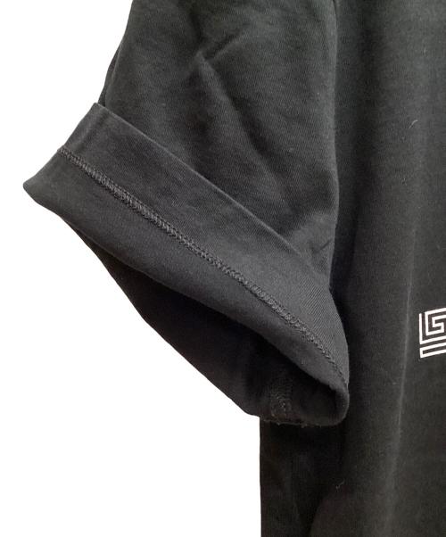 VERSACE（ヴェルサーチェ）VERSACE (ヴェルサーチェ) 半袖カットソー ブラック サイズ:SIZE Lの古着・服飾アイテム