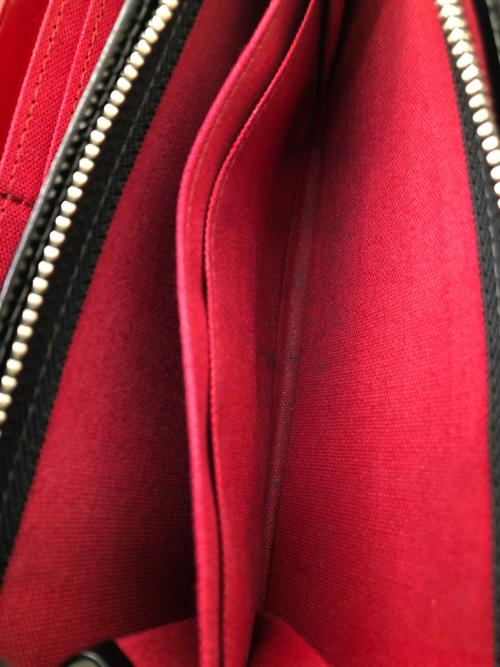 Vivienne Westwood（ヴィヴィアンウエストウッド）Vivienne Westwood (ヴィヴィアンウエストウッド) ラウンドファスナー財布 ブラックの古着・服飾アイテム