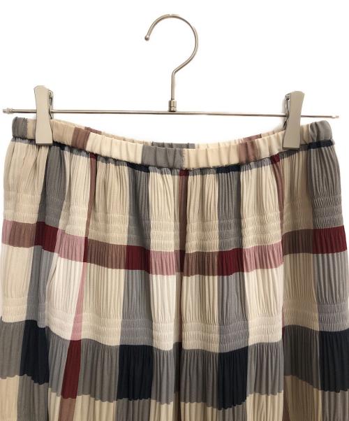 BLUE LABEL CRESTBRIDGE（ブルーレーベルクレストブリッジ）BLUE LABEL CRESTBRIDGE (ブルーレーベルクレストブリッジ) ロングスカート ベージュ×グレー サイズ:SIZE 38の古着・服飾アイテム