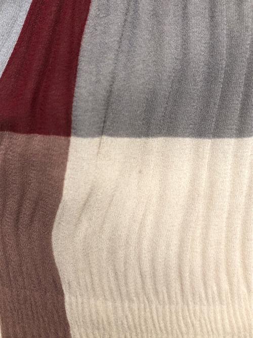 BLUE LABEL CRESTBRIDGE（ブルーレーベルクレストブリッジ）BLUE LABEL CRESTBRIDGE (ブルーレーベルクレストブリッジ) ロングスカート ベージュ×グレー サイズ:SIZE 38の古着・服飾アイテム