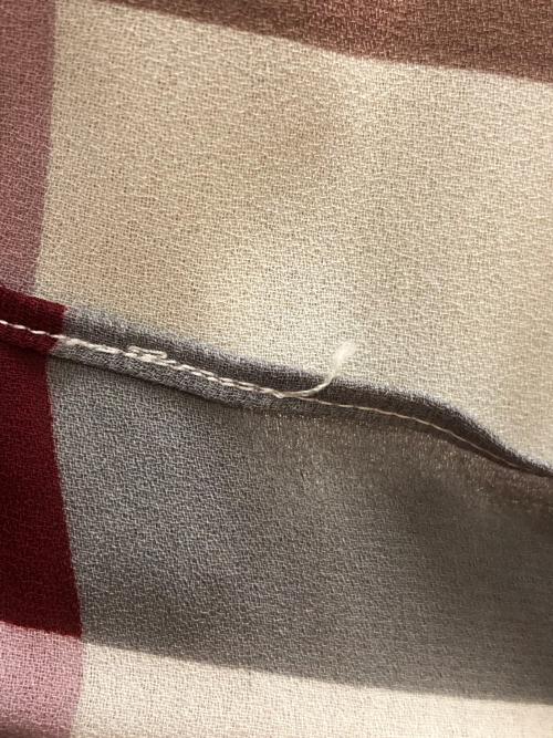 BLUE LABEL CRESTBRIDGE（ブルーレーベルクレストブリッジ）BLUE LABEL CRESTBRIDGE (ブルーレーベルクレストブリッジ) ロングスカート ベージュ×グレー サイズ:SIZE 38の古着・服飾アイテム