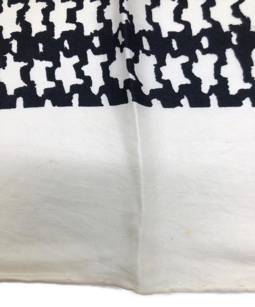 Christian Dior（クリスチャン ディオール）Christian Dior (クリスチャン ディオール) シルクスカーフ ベージュ×ブラックの古着・服飾アイテム