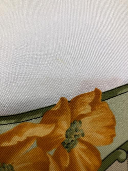 Burberry's（バーバリー）Burberry's (バーバリーズ) シルクスカーフ ブラウンの古着・服飾アイテム