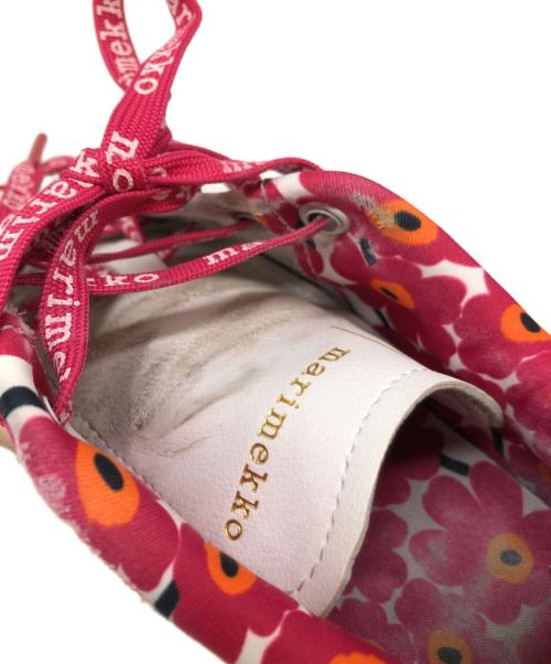 marimekko（マリメッコ）marimekko (マリメッコ) adidas (アディダス) ローカットスニーカー ホワイト×ピンク サイズ:22.5cmの古着・服飾アイテム