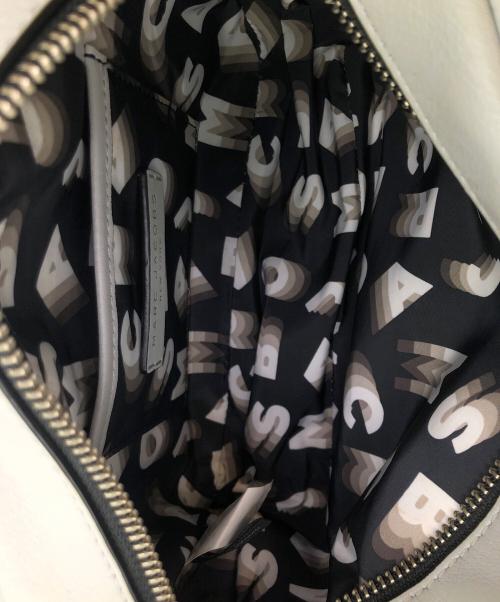 MARC JACOBS（マークジェイコブズ）MARC JACOBS (マークジェイコブス) ショルダーバッグ ライトグレーの古着・服飾アイテム