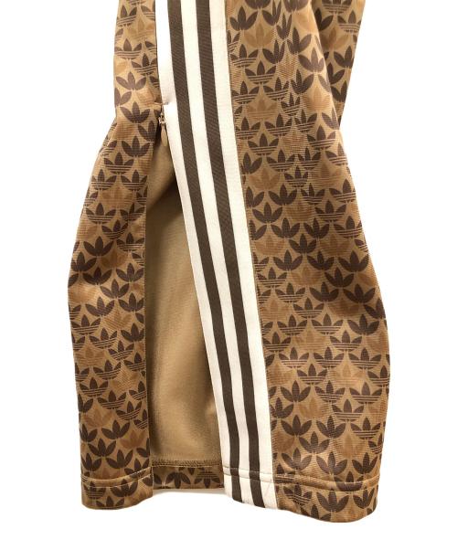adidas（アディダス）adidas (アディダス) ファイヤーバード クラシック モノトラックパンツ ブラウン×ホワイト サイズ:SIZE 2XLの古着・服飾アイテム