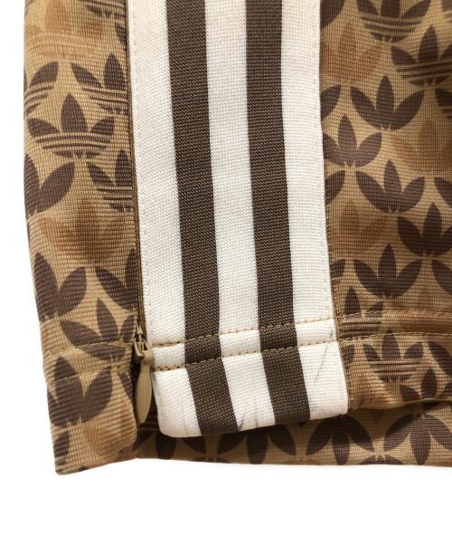 adidas（アディダス）adidas (アディダス) ファイヤーバード クラシック モノトラックパンツ ブラウン×ホワイト サイズ:SIZE 2XLの古着・服飾アイテム