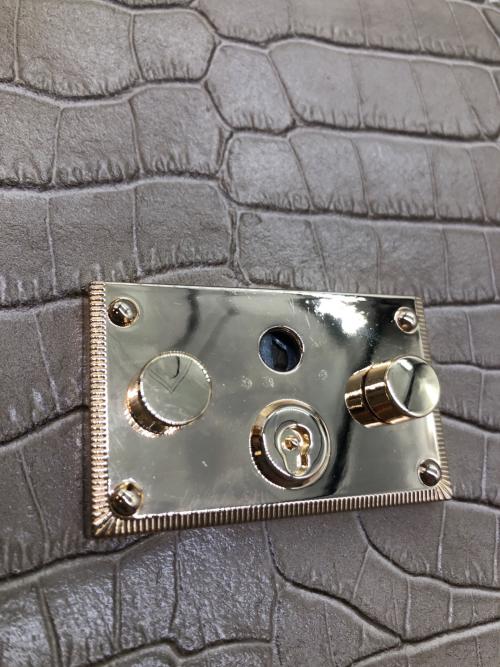 AULENTTI（オウレンティ）AULENTTI (オウレンティ) 2WAYバッグ ブラウンの古着・服飾アイテム