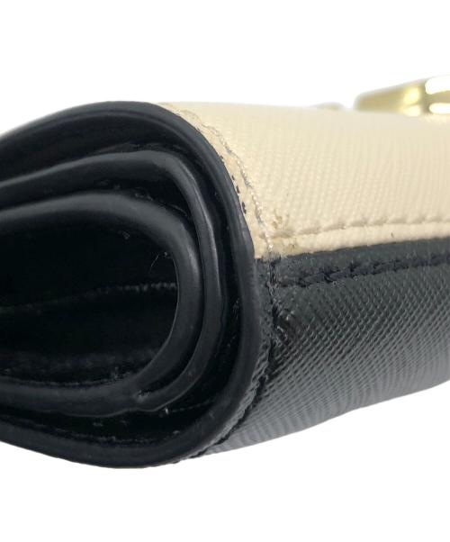 MARC JACOBS（マークジェイコブズ）MARC JACOBS (マークジェイコブス) ザ スナップショット コンパクト ウォレット ホワイト×ブラックの古着・服飾アイテム