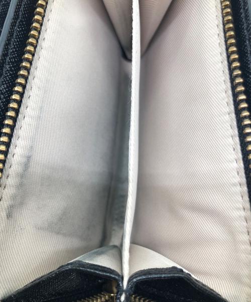 MARC JACOBS（マークジェイコブズ）MARC JACOBS (マークジェイコブス) ザ スナップショット コンパクト ウォレット ホワイト×ブラックの古着・服飾アイテム