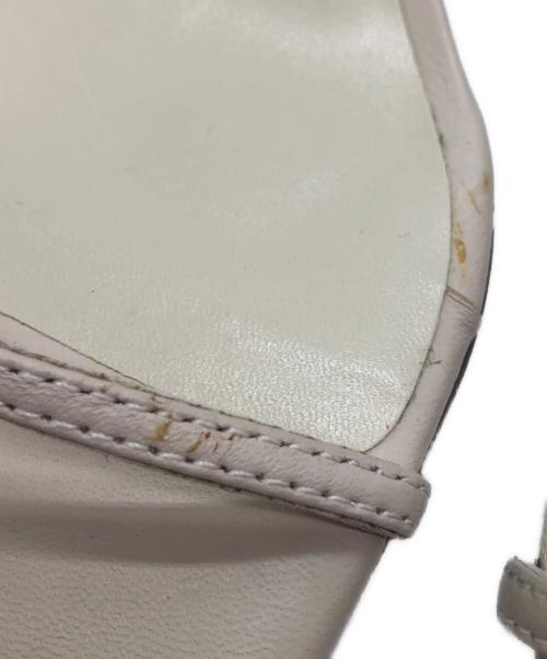 TONY BIANCO（トニービアンコ）TONY BIANCO (トニービアンコ) ストラップサンダル ベージュ サイズ:SIZE 8の古着・服飾アイテム