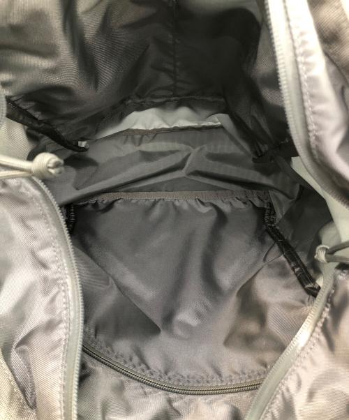 BRIEFING（ブリーフィング）BRIEFING (ブリーフィング) BEAUTY&YOUTH UNITED ARROWS (ビューティーアンドユースユナイテッドアローズ) 2WAYバックパック グレーの古着・服飾アイテム