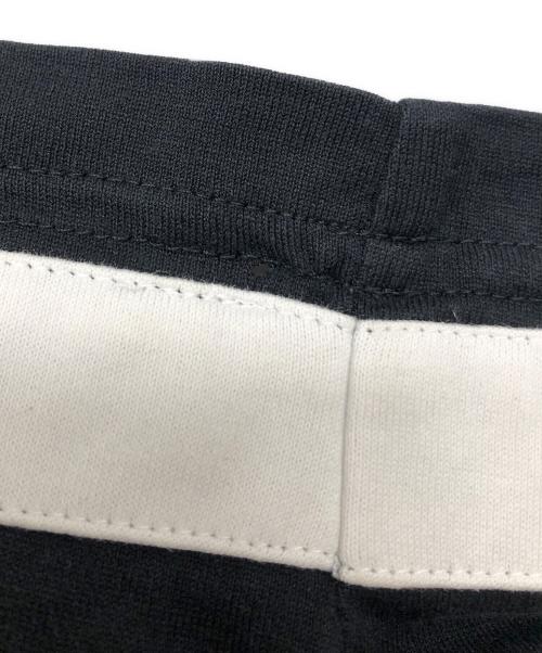 GIVENCHY（ジバンシィ）GIVENCHY (ジバンシィ) 4G コントラスト スリム Tシャツ ホワイト×ブラック サイズ:SIZE XLの古着・服飾アイテム