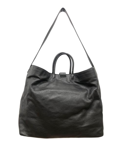 IO PELLE（イオペレ）IO PELLE (イオペレ) ear PAPILLONNER (イアパピヨネ) ハンドバッグ ブラックの古着・服飾アイテム