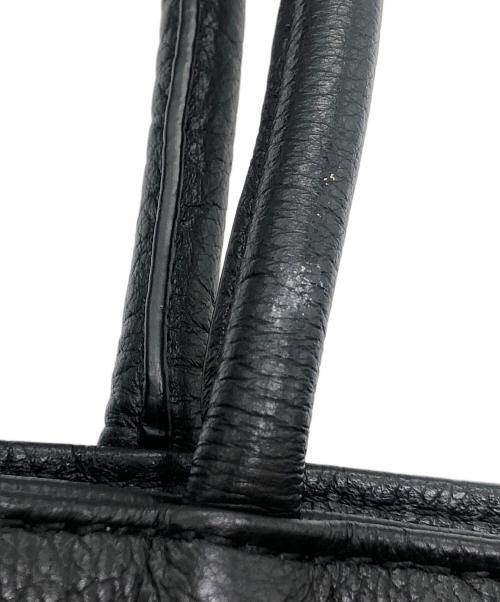 IO PELLE（イオペレ）IO PELLE (イオペレ) ear PAPILLONNER (イアパピヨネ) ハンドバッグ ブラックの古着・服飾アイテム