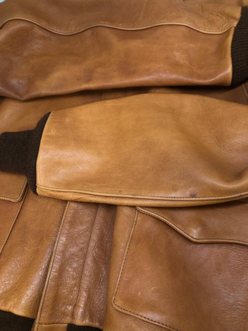 BUZZ RICKSON'S（バズリクソンズ）BUZZ RICKSON'S (バズリクソンズ) A-2 フライトジャケット ブラウン サイズ:SIZE 38の古着・服飾アイテム