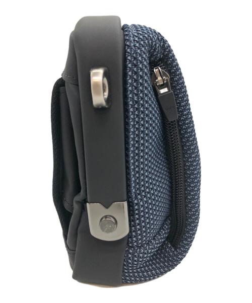 Artphere（アートフィアー）Artphere (アートフィアー) Tondo　クアトロショルダー ネイビー×ブラックの古着・服飾アイテム