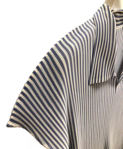 PLEATS PLEASE（プリーツプリーズ）PLEATS PLEASE (プリーツプリーズ) 半袖カットソー スカイブルー サイズ:SIZE Freeの古着・服飾アイテム