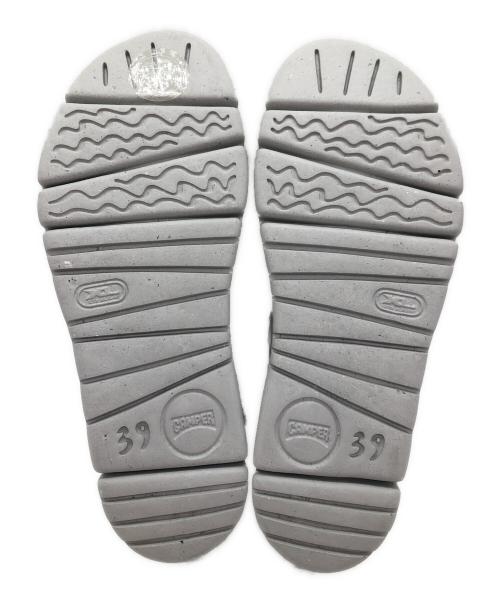 CAMPER（カンペール）CAMPER (カンペール) ORUGA UP サンダル ホワイト サイズ:SIZE 24.5cmの古着・服飾アイテム