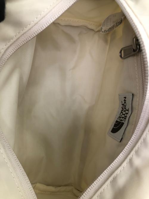 THE NORTH FACE（ザ ノース フェイス）THE NORTH FACE (ザ ノース フェイス) BONNEY BOWLING BAG S ミニショルダーバッグ ホワイトの古着・服飾アイテム