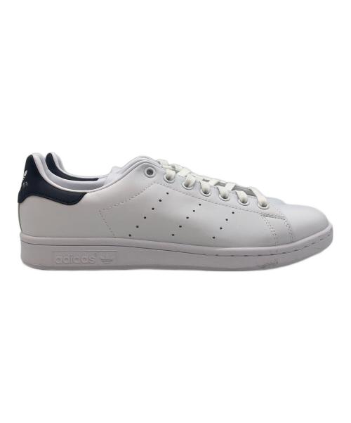 adidas（アディダス）adidas (アディダス) STANSMITH（スタンスミス） ホワイト×ネイビー サイズ:SIZE 26cm 未使用品の古着・服飾アイテム