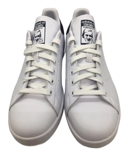 adidas（アディダス）adidas (アディダス) STANSMITH（スタンスミス） ホワイト×ネイビー サイズ:SIZE 26.5cm 未使用品の古着・服飾アイテム