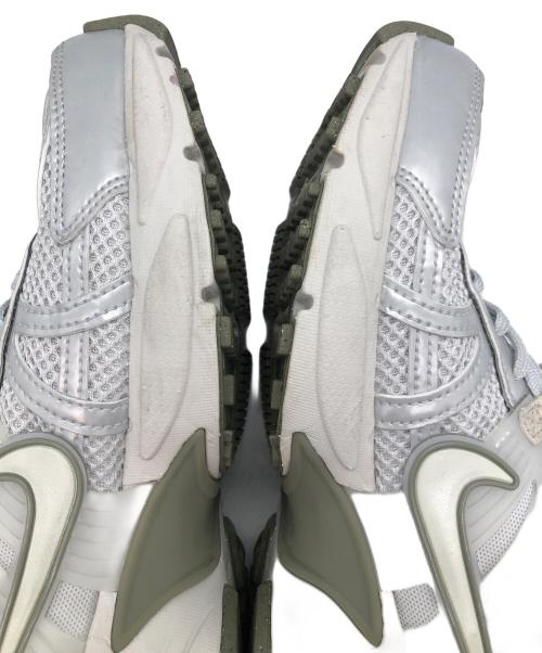 NIKE（ナイキ）NIKE (ナイキ) V2K RUN（V2K ラン） グレー サイズ:SIZE 24.5cmの古着・服飾アイテム