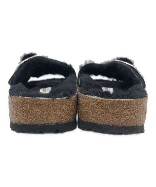 BIRKENSTOCK（ビルケンシュトック）BIRKENSTOCK (ビルケンシュトック) MADRID BIG BUCKLE SHEARLING（マドリッド ビッグバックル シャーリング） ブラック サイズ:SIZE 24.5cmの古着・服飾アイテム