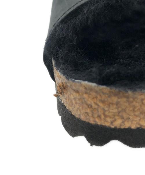 BIRKENSTOCK（ビルケンシュトック）BIRKENSTOCK (ビルケンシュトック) MADRID BIG BUCKLE SHEARLING（マドリッド ビッグバックル シャーリング） ブラック サイズ:SIZE 24.5cmの古着・服飾アイテム