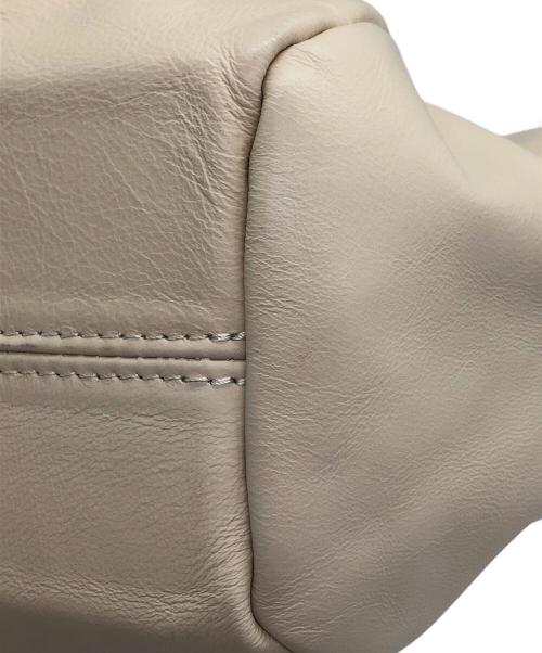 AULENTTI（オウレンティ）AULENTTI (オウレンティ) ハンドバッグ ベージュの古着・服飾アイテム