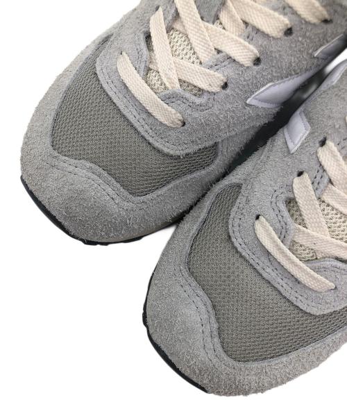 NEW BALANCE（ニューバランス）NEW BALANCE (ニューバランス) スニーカー グレー×ホワイト サイズ:SIZE 26cmの古着・服飾アイテム