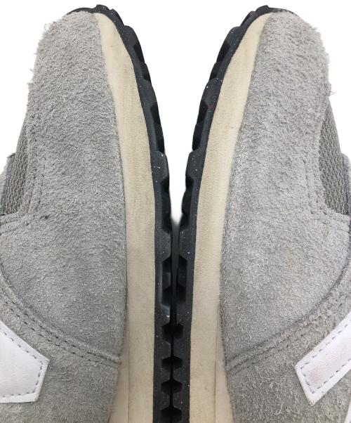 NEW BALANCE（ニューバランス）NEW BALANCE (ニューバランス) スニーカー グレー×ホワイト サイズ:SIZE 26cmの古着・服飾アイテム