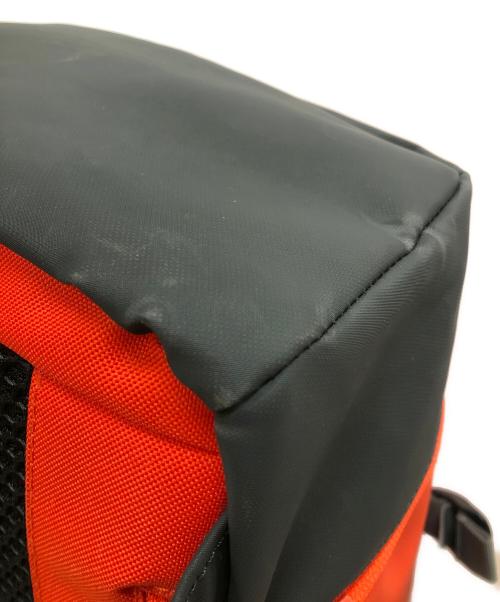 adidas（アディダス）adidas (アディダス) バックパック レッドの古着・服飾アイテム