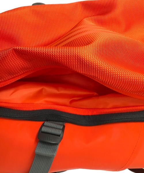 adidas（アディダス）adidas (アディダス) バックパック レッドの古着・服飾アイテム