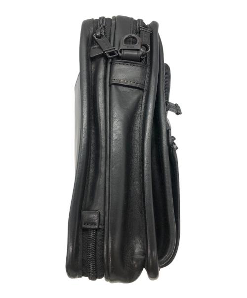 TUMI（トゥミ）TUMI (トゥミ) Organizer Travel Tote ショルダーバッグ ブラックの古着・服飾アイテム
