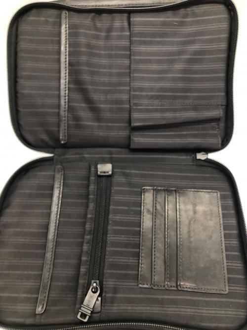 TUMI（トゥミ）TUMI (トゥミ) Organizer Travel Tote ショルダーバッグ ブラックの古着・服飾アイテム