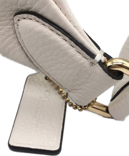 COACH（コーチ）COACH (コーチ) ボディバッグ ホワイトの古着・服飾アイテム
