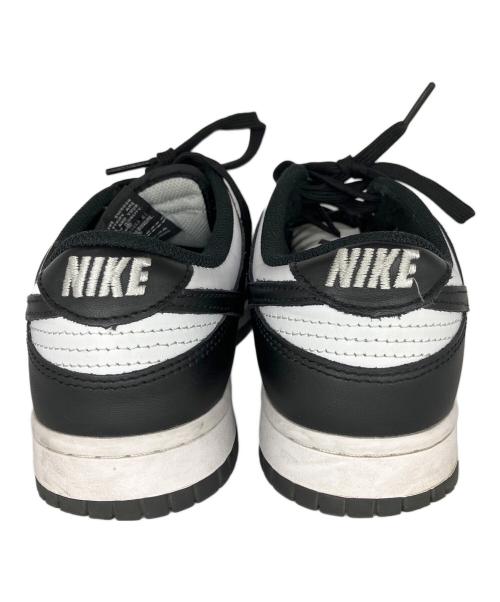NIKE（ナイキ）NIKE (ナイキ) WMNS DUNK LOW ローカットスニーカー ホワイト×ブラック サイズ:SIZE 24.5cmの古着・服飾アイテム
