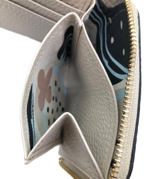 IANNE（イアンヌ）IANNE (イアンヌ) パル・graffiti パリの日常 2つ折り財布 総柄の古着・服飾アイテム