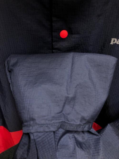 Patagonia（パタゴニア）Patagonia (パタゴニア) フーディニ プルオーバー ナイロンジャケット ネイビー×レッド サイズ:SIZE Sの古着・服飾アイテム