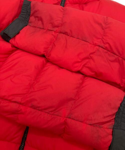 THE NORTH FACE（ザ ノース フェイス）THE NORTH FACE (ザ ノース フェイス) ACONCAGUA（アコンカグア）　ダウンジャケット レッド×ブラック サイズ:SIZE Lの古着・服飾アイテム