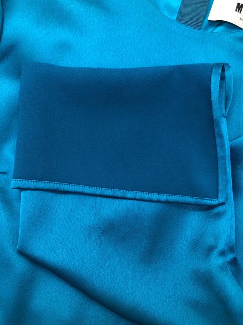 MSGM（エムエスジーエム）MSGM (エムエスジーエム) チュニックブラウス ブルー サイズ:SIZE 38の古着・服飾アイテム