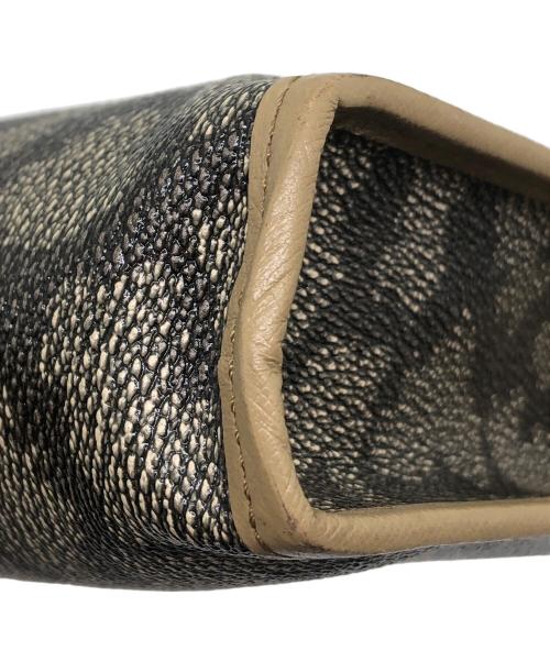 Yves Saint Laurent（イヴサンローラン）Yves Saint Laurent (イヴサンローラン) クラッチバッグ ベージュの古着・服飾アイテム