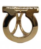 Salvatore Ferragamoサルヴァトーレ フェラガモ）の古着「スカーフリング」｜ゴールド