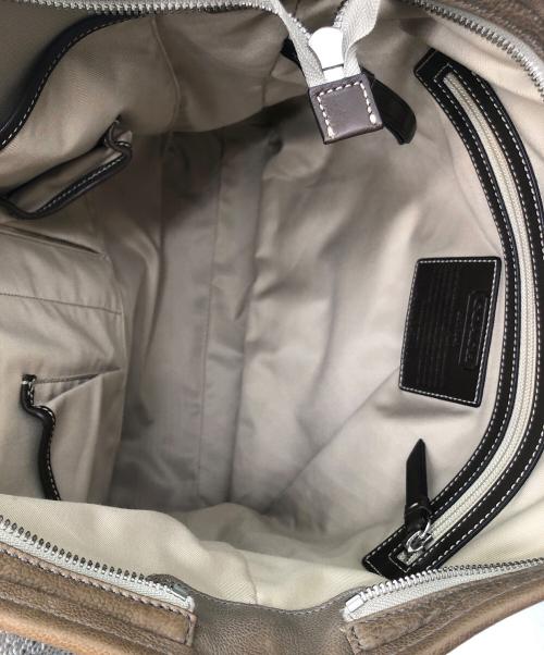 COACH（コーチ）COACH (コーチ) HARRISON East West Satchel（ハリソン イーストウエスト サッチェル） ブラウンの古着・服飾アイテム